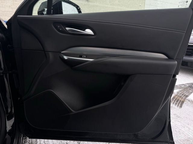 2023 Cadillac XT4 AWD Premium Luxury