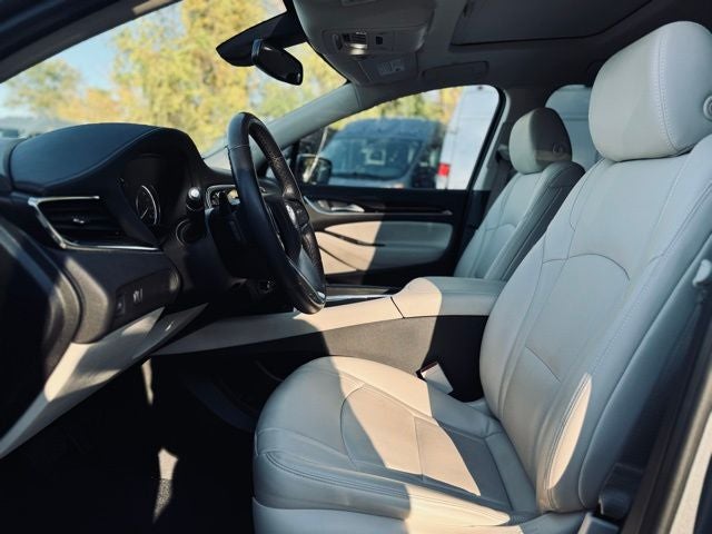 2023 Buick Enclave Essence AWD