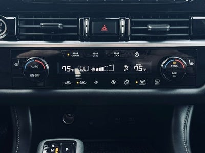 2023 Nissan Pathfinder SL 4WD