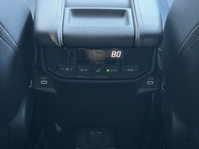 2025 Toyota Grand Highlander Base