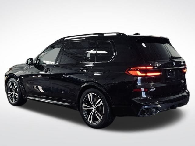 2025 BMW X7 M60i