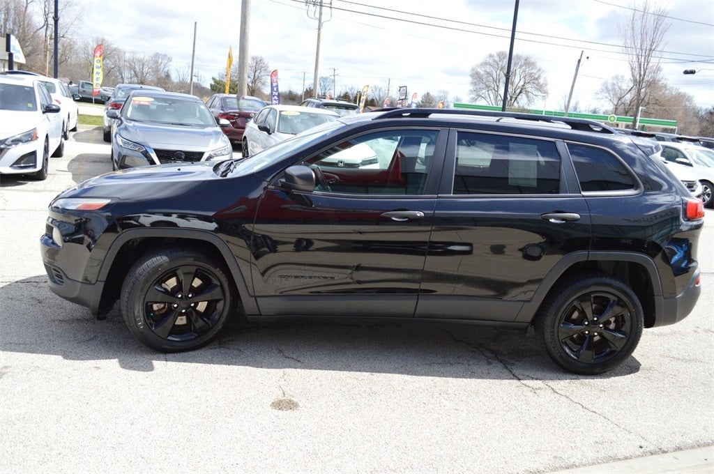 2017 Jeep Cherokee Sport