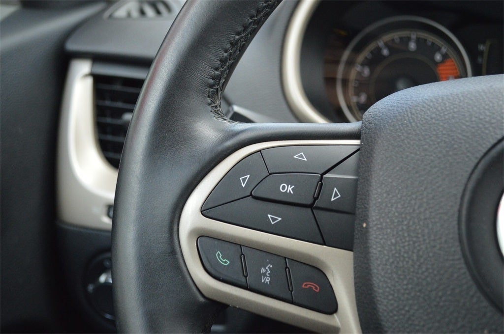 2017 Jeep Cherokee Sport