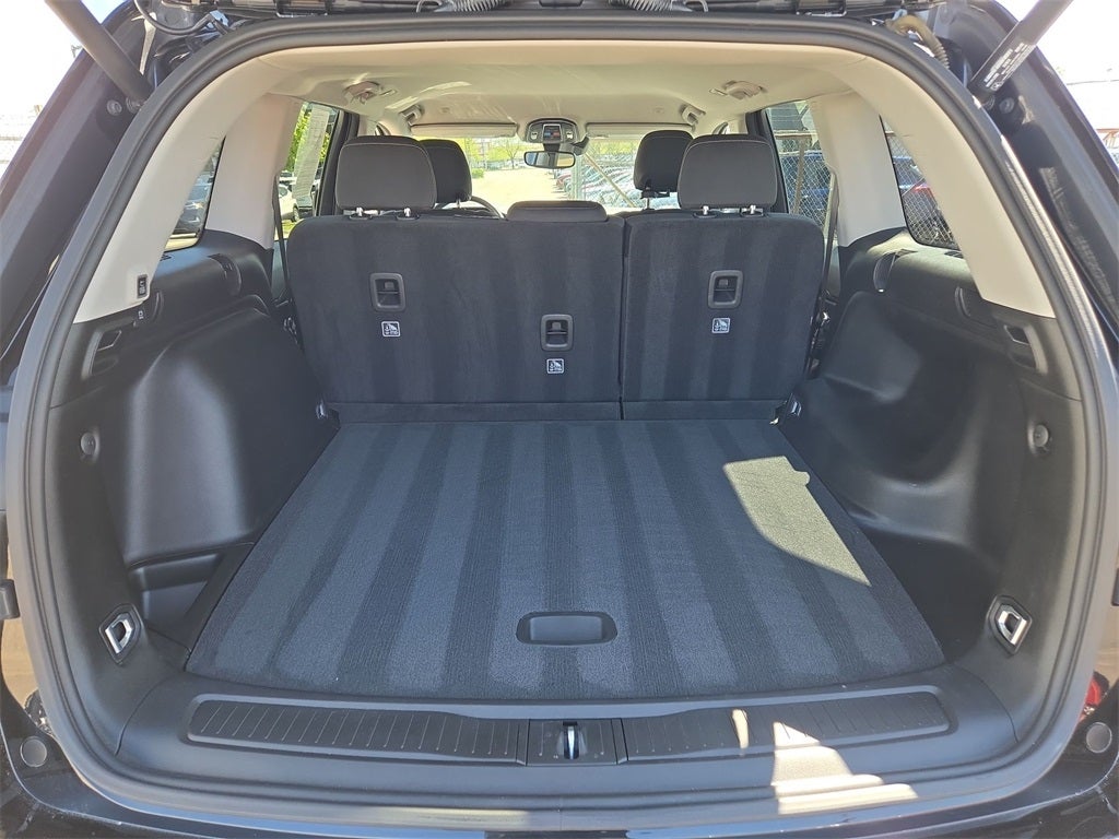 2022 Jeep Grand Cherokee Laredo AWD 4WD