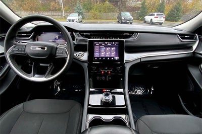 2023 Jeep Grand Cherokee Laredo