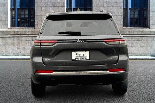 2023 Jeep Grand Cherokee Laredo
