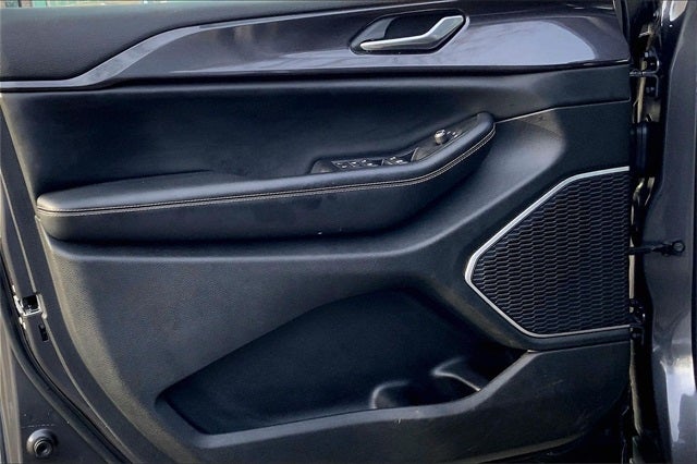 2022 Jeep Grand Cherokee Altitude