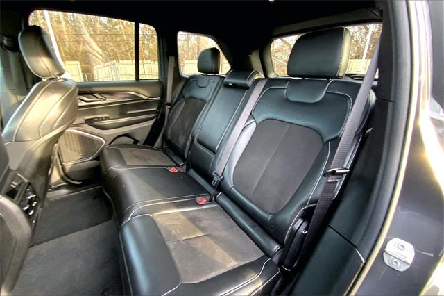 2022 Jeep Grand Cherokee Altitude