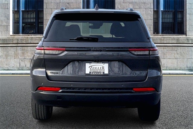 2022 Jeep Grand Cherokee Altitude