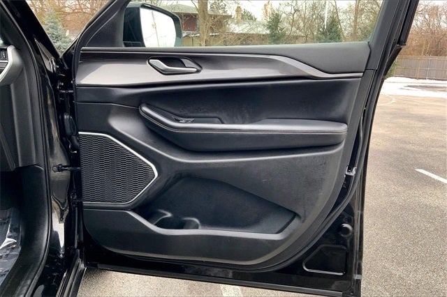 2022 Jeep Grand Cherokee Altitude