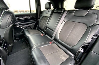 2022 Jeep Grand Cherokee Altitude