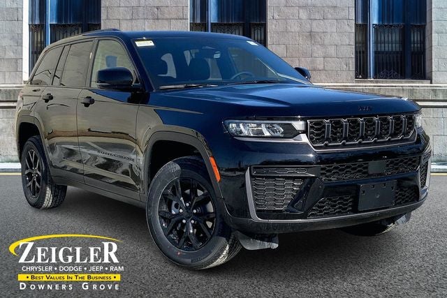 2026 Jeep Grand Cherokee Laredo
