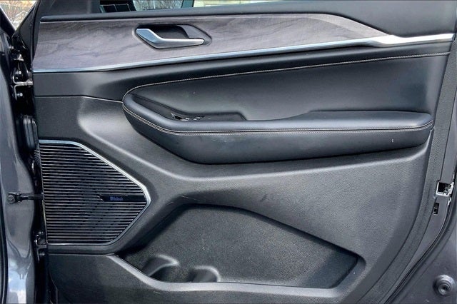 2022 Jeep Grand Cherokee Overland