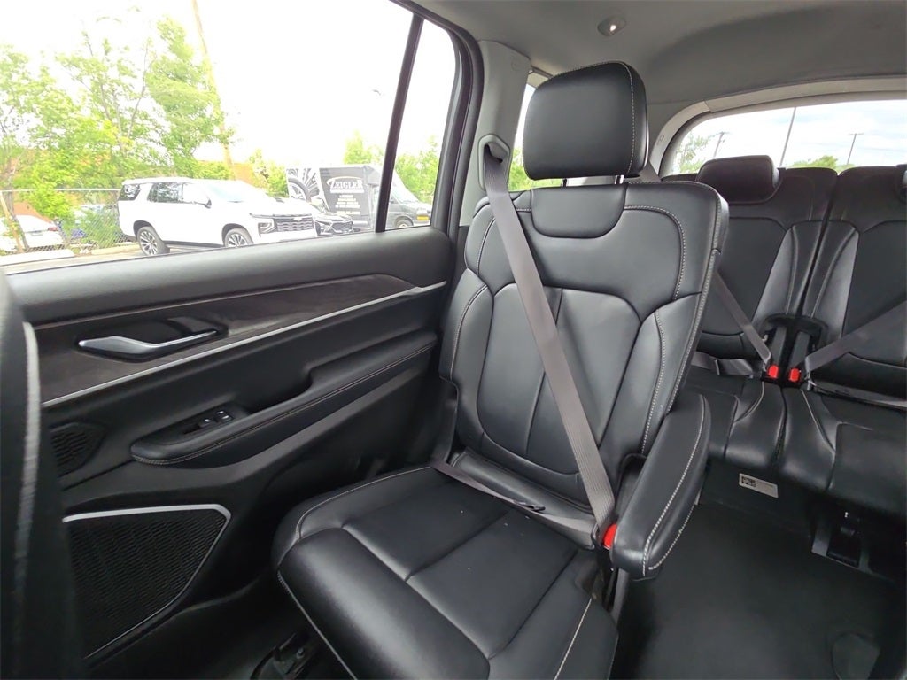 2022 Jeep Grand Cherokee L Limited AWD 4WD