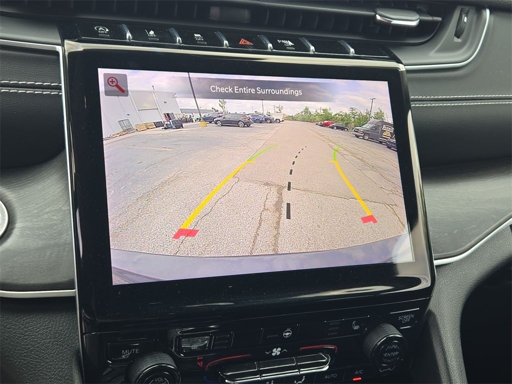 2022 Jeep Grand Cherokee L Limited AWD 4WD