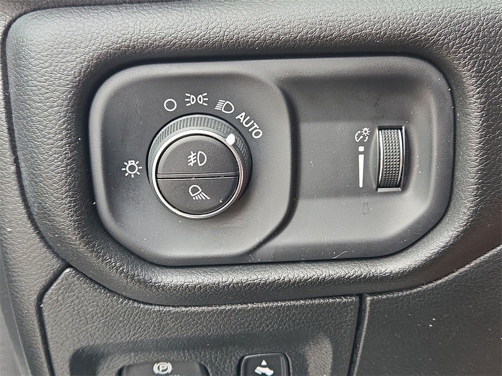 2023 RAM 1500 Big Horn/Lone Star AWD