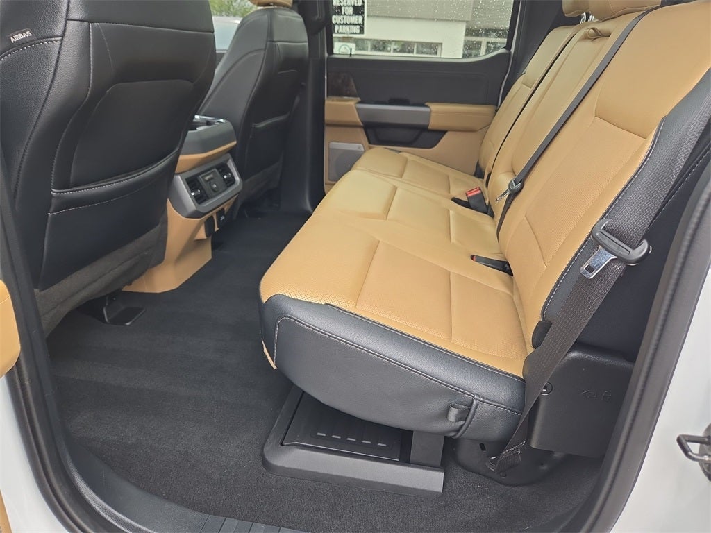 2023 Ford F-450SD Lariat DRW