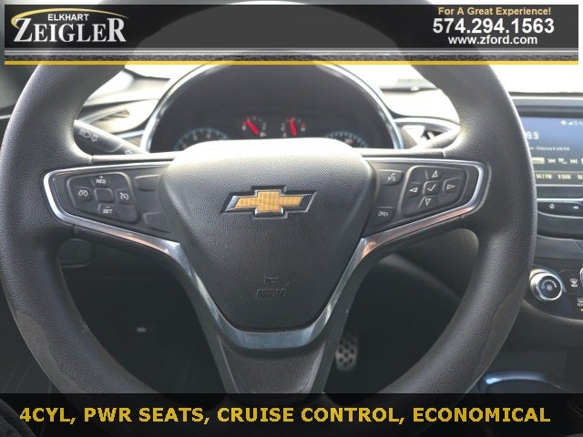 Used 2017 Chevrolet Malibu 1LT with VIN 1G1ZE5ST6HF206146 for sale in Lowell, MI