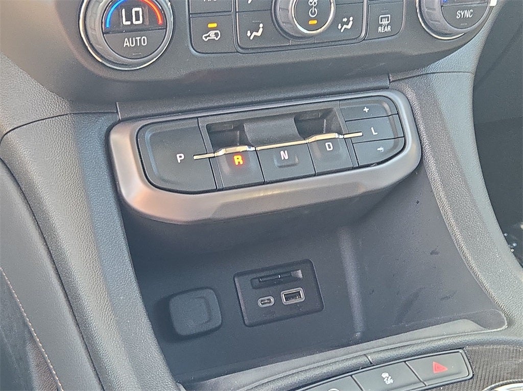 2023 GMC Acadia AT4 AWD