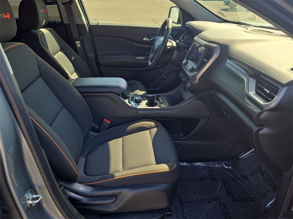2023 GMC Acadia AT4 AWD