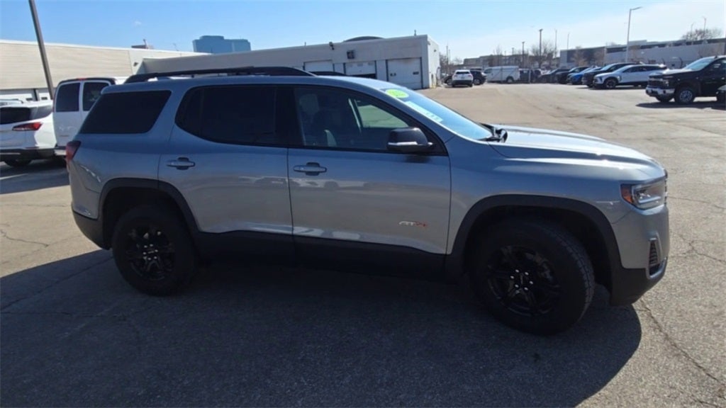 2023 GMC Acadia AT4 AWD