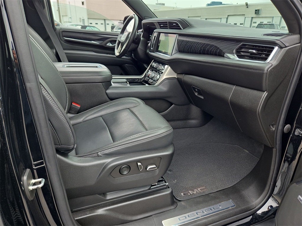 2022 GMC Yukon Denali AWD