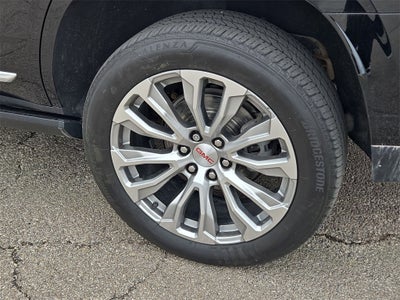 2022 GMC Yukon Denali AWD