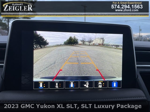 2023 GMC Yukon XL SLT