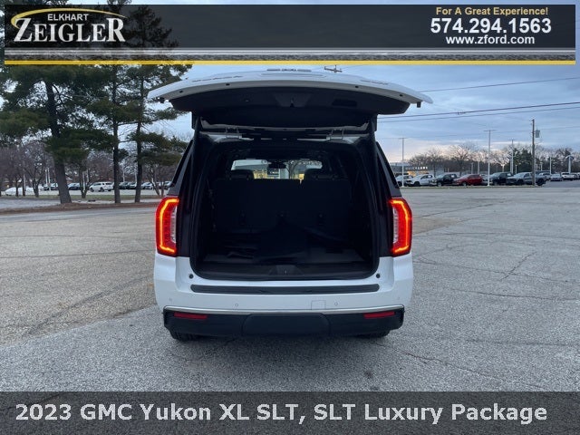 2023 GMC Yukon XL SLT