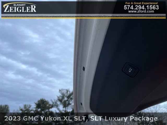 2023 GMC Yukon XL SLT