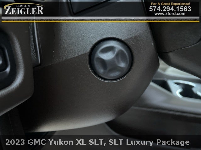2023 GMC Yukon XL SLT