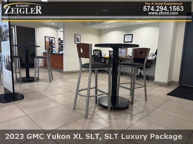 2023 GMC Yukon XL SLT