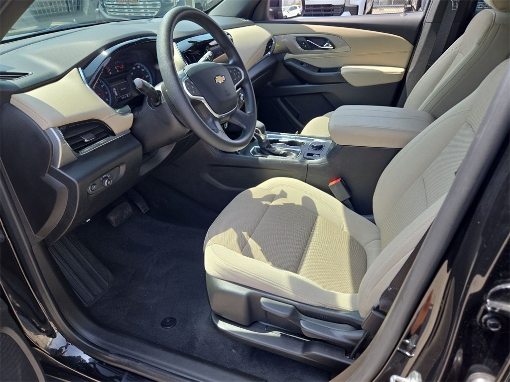 2022 Chevrolet Traverse LS AWD