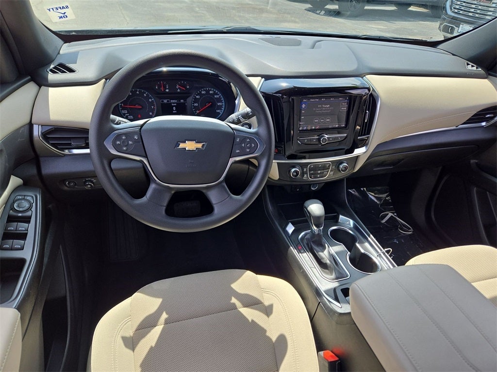 2022 Chevrolet Traverse LS AWD