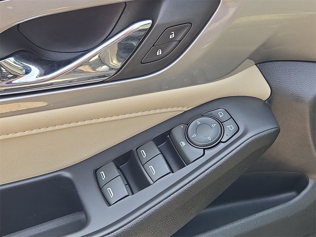 2022 Chevrolet Traverse LS AWD