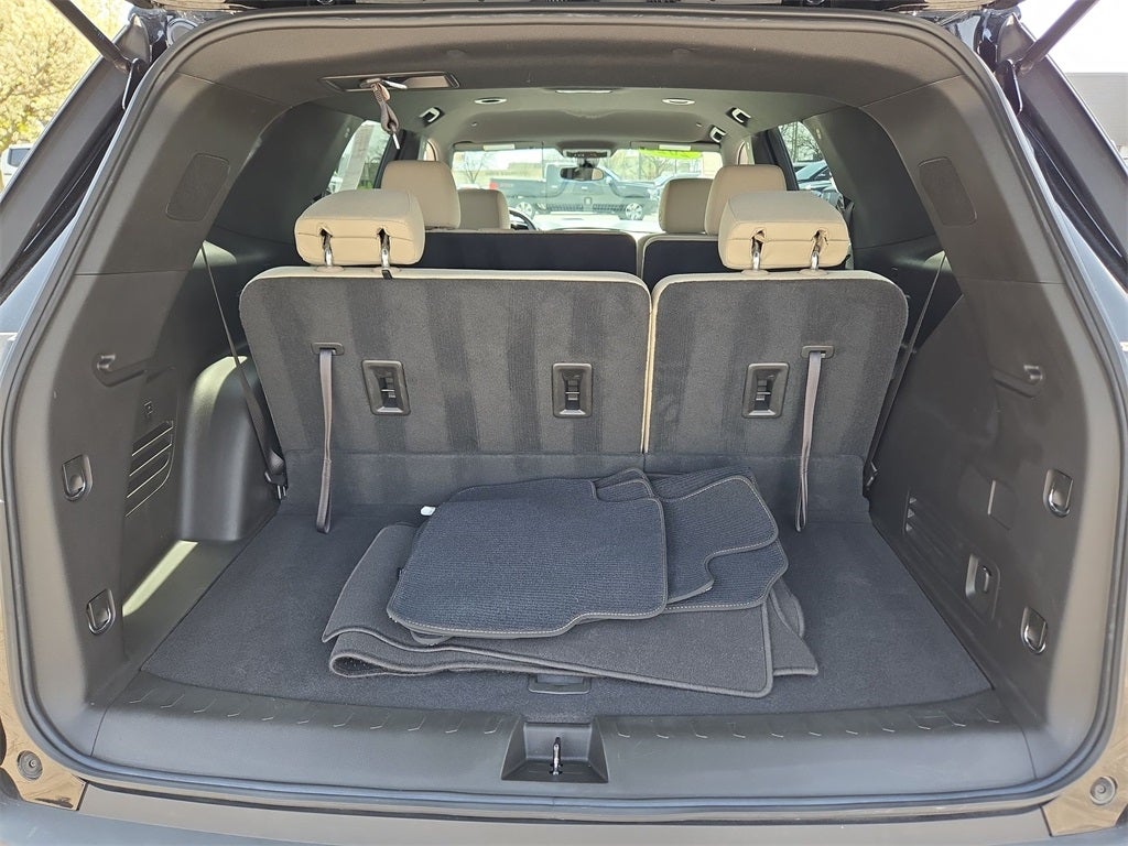 2022 Chevrolet Traverse LS AWD