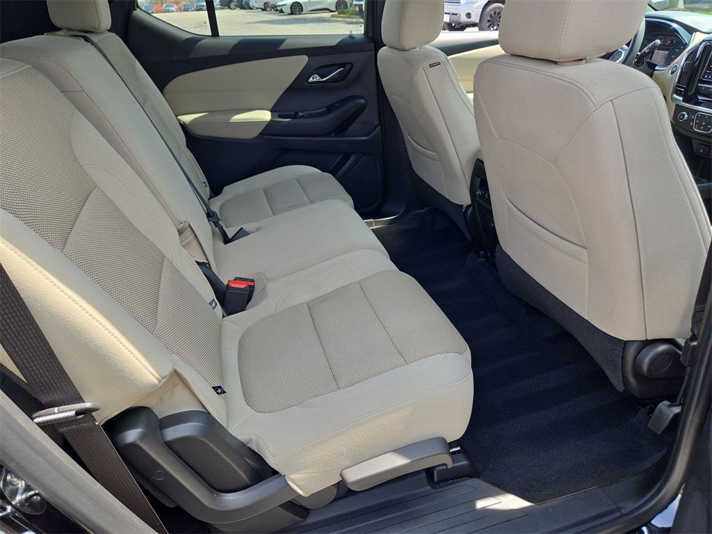 2022 Chevrolet Traverse LS AWD