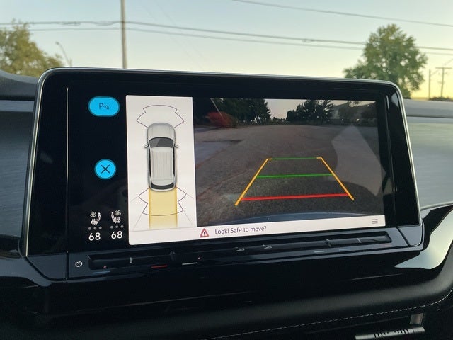 2025 Volkswagen Atlas Cross Sport 2.0T SE w/Technology