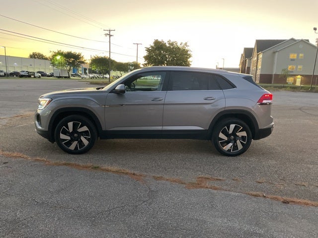 2025 Volkswagen Atlas Cross Sport 2.0T SE w/Technology