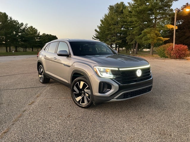 2025 Volkswagen Atlas Cross Sport 2.0T SE w/Technology