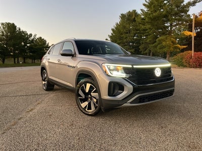 2025 Volkswagen Atlas Cross Sport 2.0T SE w/Technology