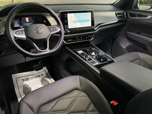 2025 Volkswagen Atlas Cross Sport 2.0T SE w/Technology