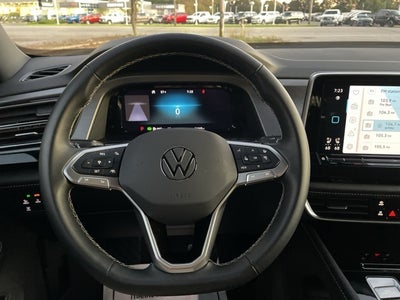 2025 Volkswagen Atlas Cross Sport 2.0T SE w/Technology