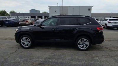 2022 Volkswagen Atlas 3.6L V6 SE w/Technology