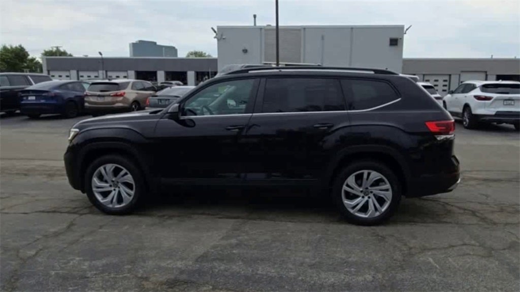 2022 Volkswagen Atlas 3.6L V6 SE w/Technology