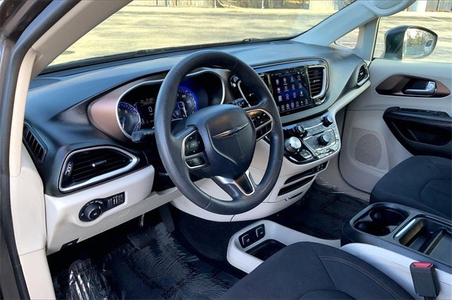 2017 Chrysler Pacifica Touring L