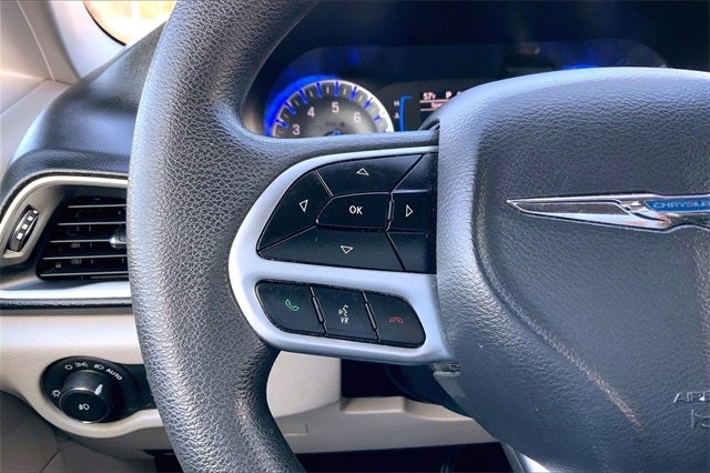 2017 Chrysler Pacifica Touring L