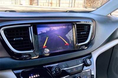 2017 Chrysler Pacifica Touring L