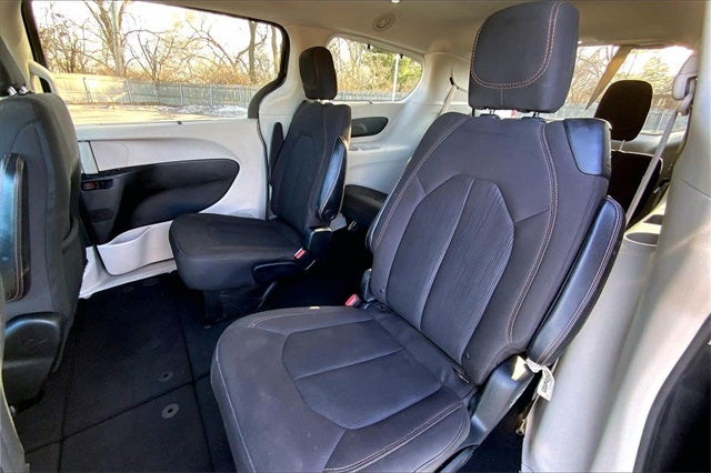 2017 Chrysler Pacifica Touring L