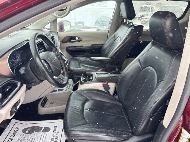 2017 Chrysler Pacifica Touring L Plus